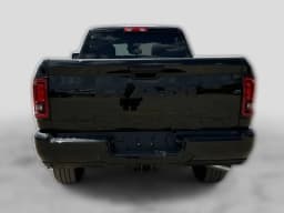 Ram 2500 Lone Star 4x4 Crew Cab 6'4" Box 2027 — side view