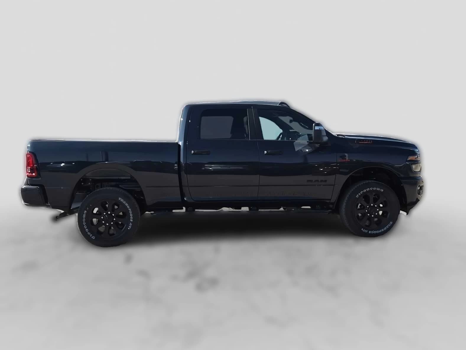Ram 2500 Lone Star 4x4 Crew Cab 6'4" Box 2027 — side view