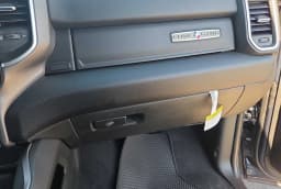 Ram 2500 Lone Star 4x4 Crew Cab 6'4" Box 2027 — side view