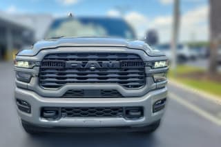 Ram 2500 Big Horn 4x4 Crew Cab 6'4" Box Ram 2500 Big Horn 4x4 Crew Cab 6'4" Box