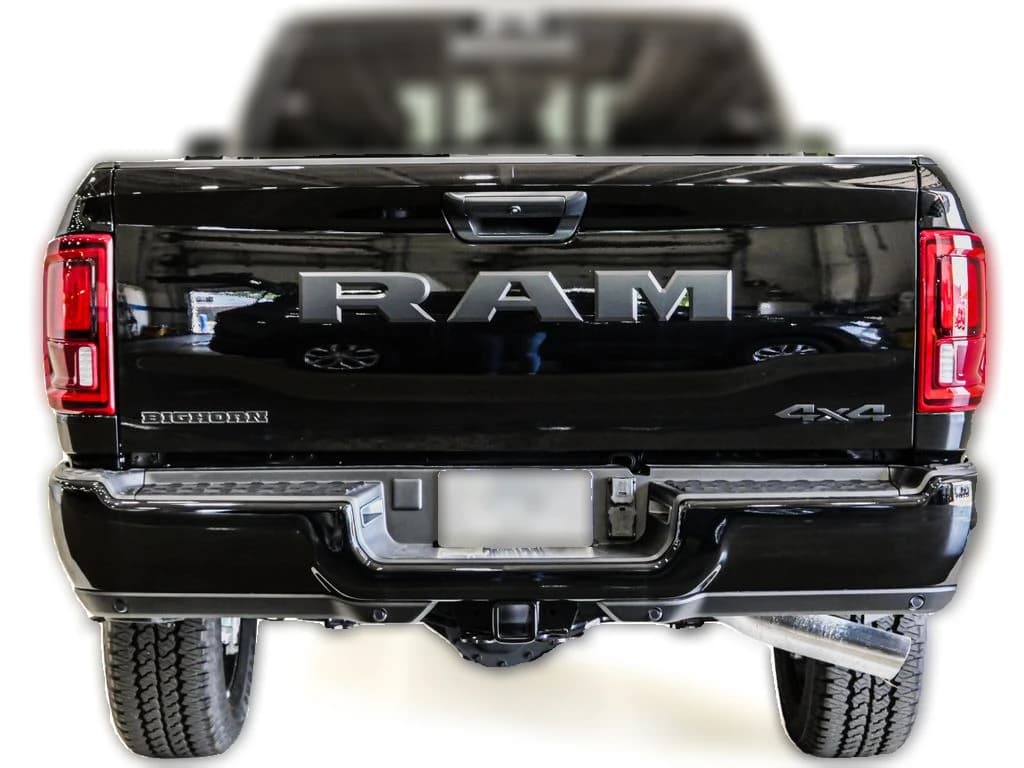 Ram 2500 Big Horn 4x4 Crew Cab 6'4" Box 2026 — side view