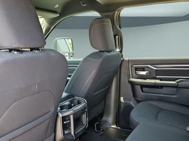 Ram 2500 Lone Star 4x4 Crew Cab 6'4" Box 2026 — side view