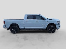 Ram 2500 Lone Star 4x4 Crew Cab 6'4" Box 2027 — side view