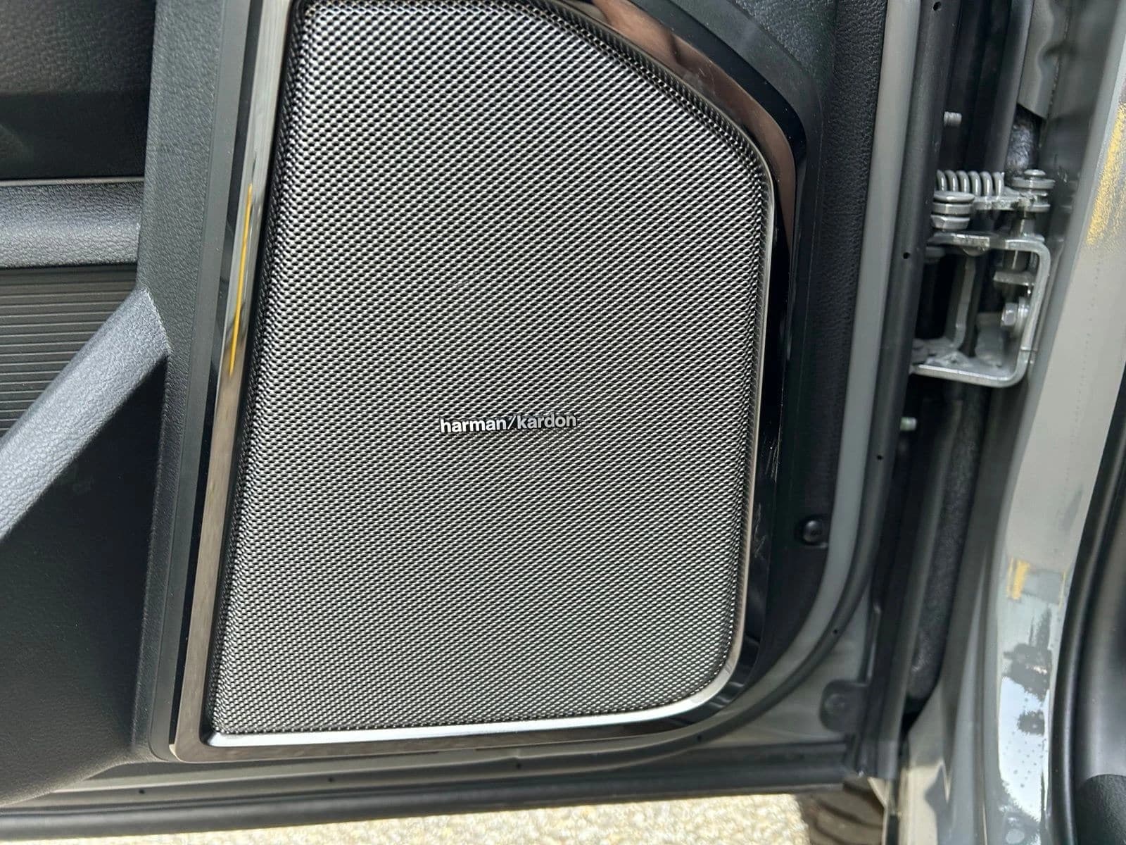 Ram 2500 Rebel 4x4 Crew Cab 6'4" Box 2026 — side view