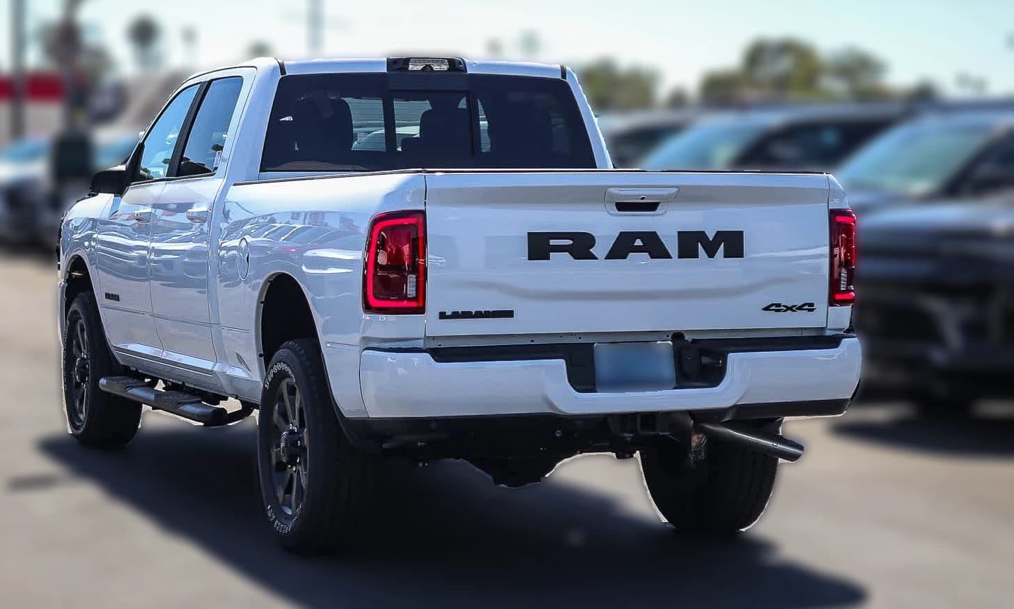 Ram 2500 Laramie 4x4 Crew Cab 6'4" Box 2026 — side view