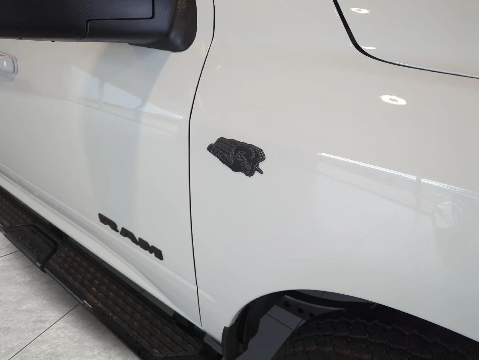 Ram 2500 Laramie 4x4 Crew Cab 6'4" Box 2027 — side view