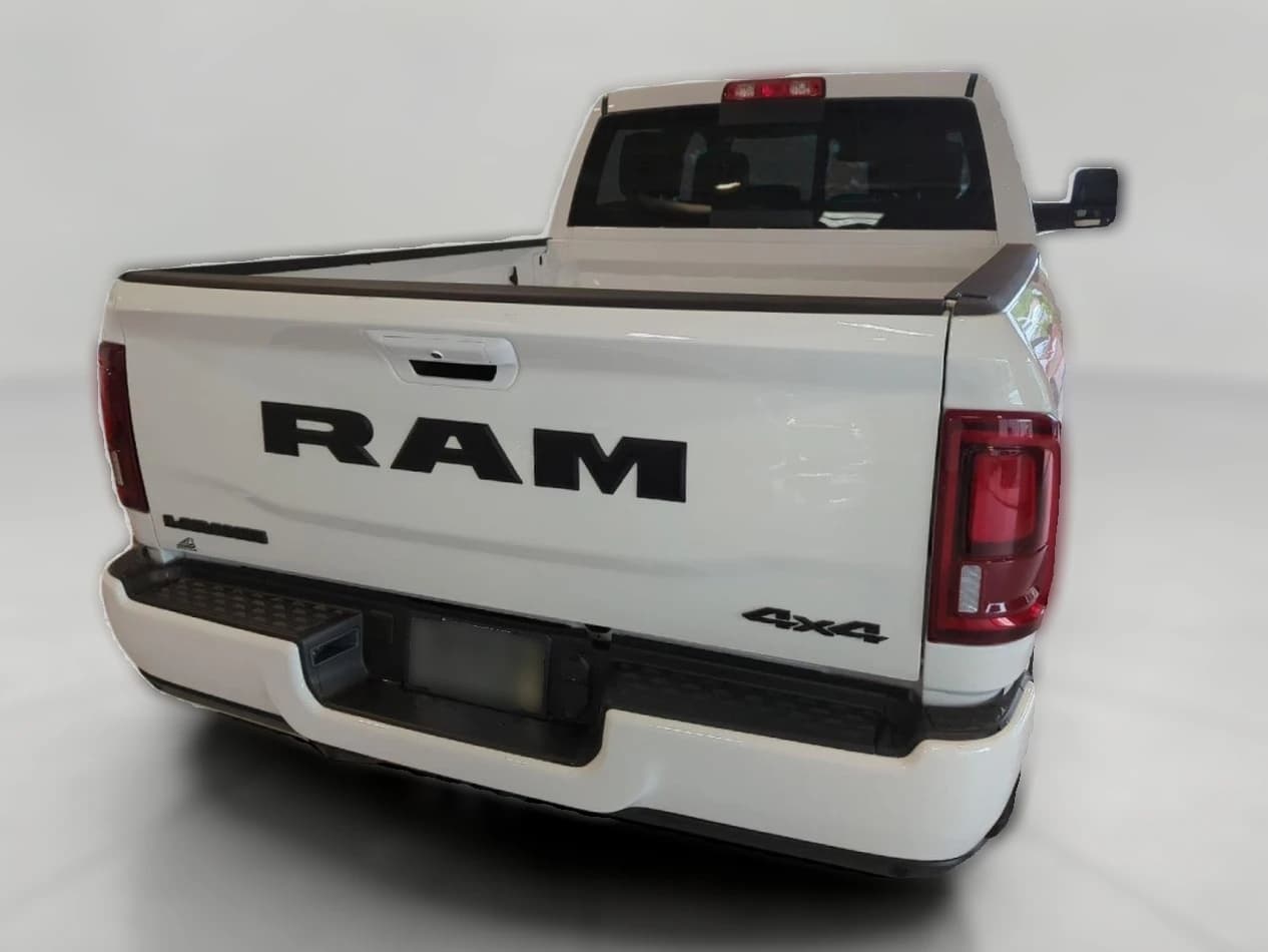 Ram 2500 Laramie 4x4 Crew Cab 6'4" Box 2027 — side view