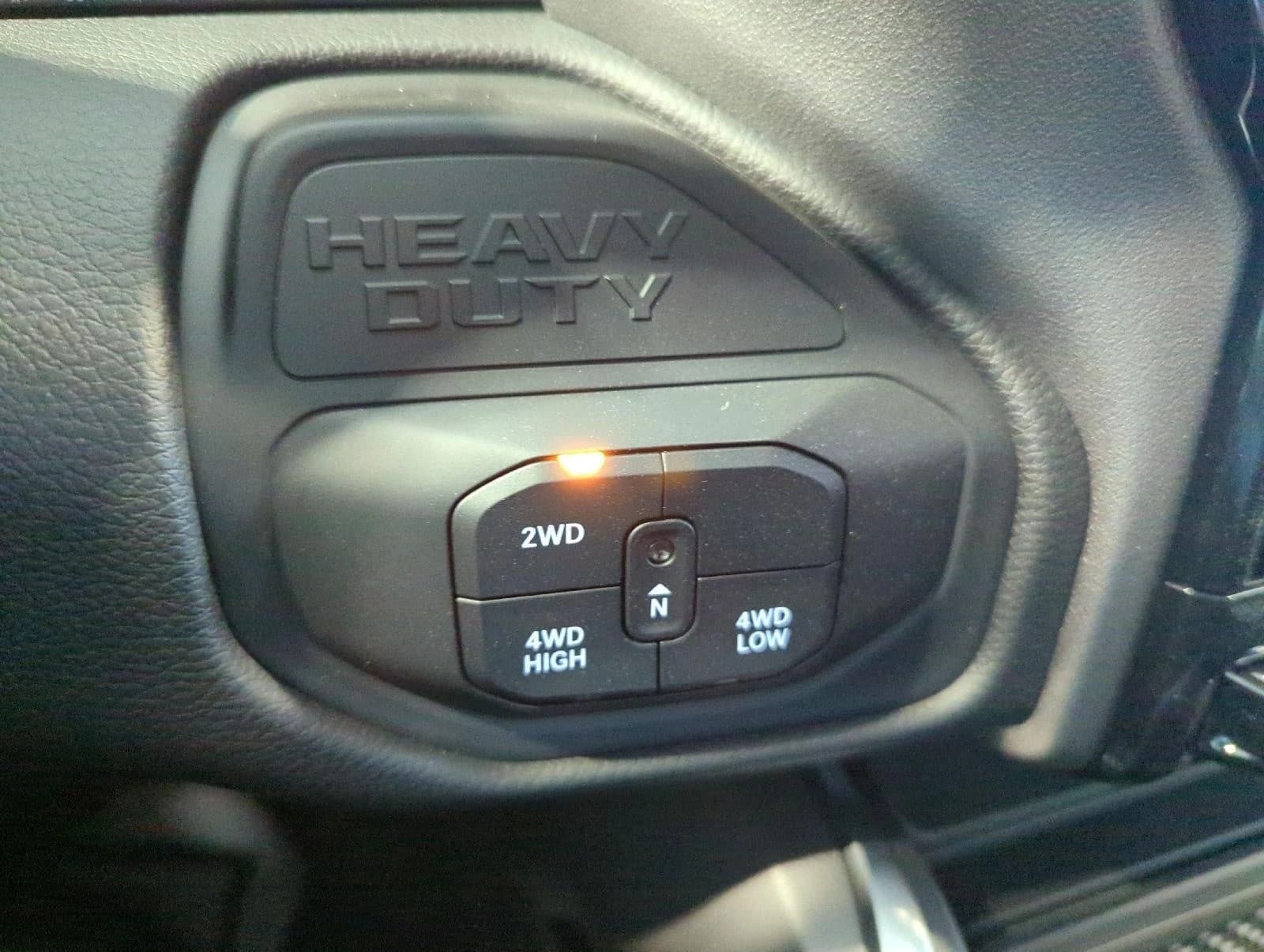 Ram 2500 Laramie 4x4 Crew Cab 6'4" Box 2027 — side view