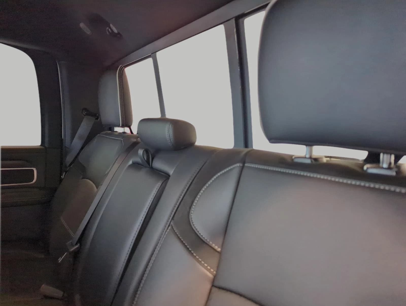 Ram 2500 Laramie 4x4 Crew Cab 6'4" Box 2027 — side view