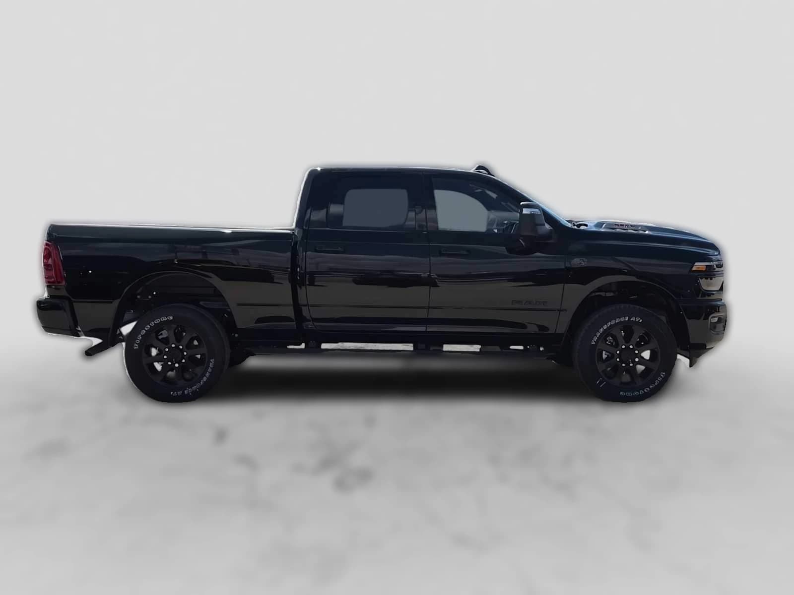 Ram 2500 Laramie 4x4 Crew Cab 6'4" Box 2027 — side view