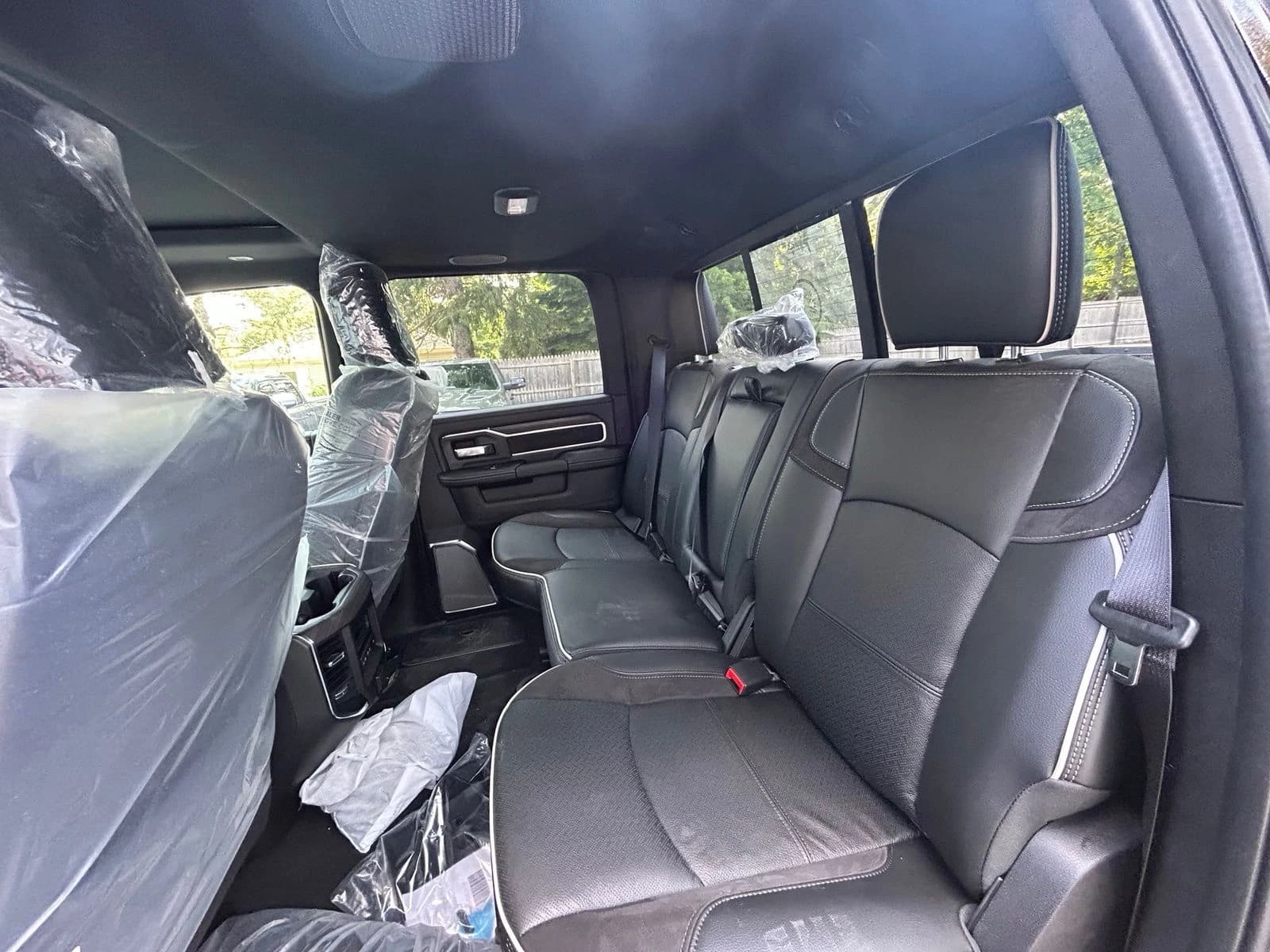 Ram 2500 Laramie 4x4 Crew Cab 6'4" Box 2026 — side view