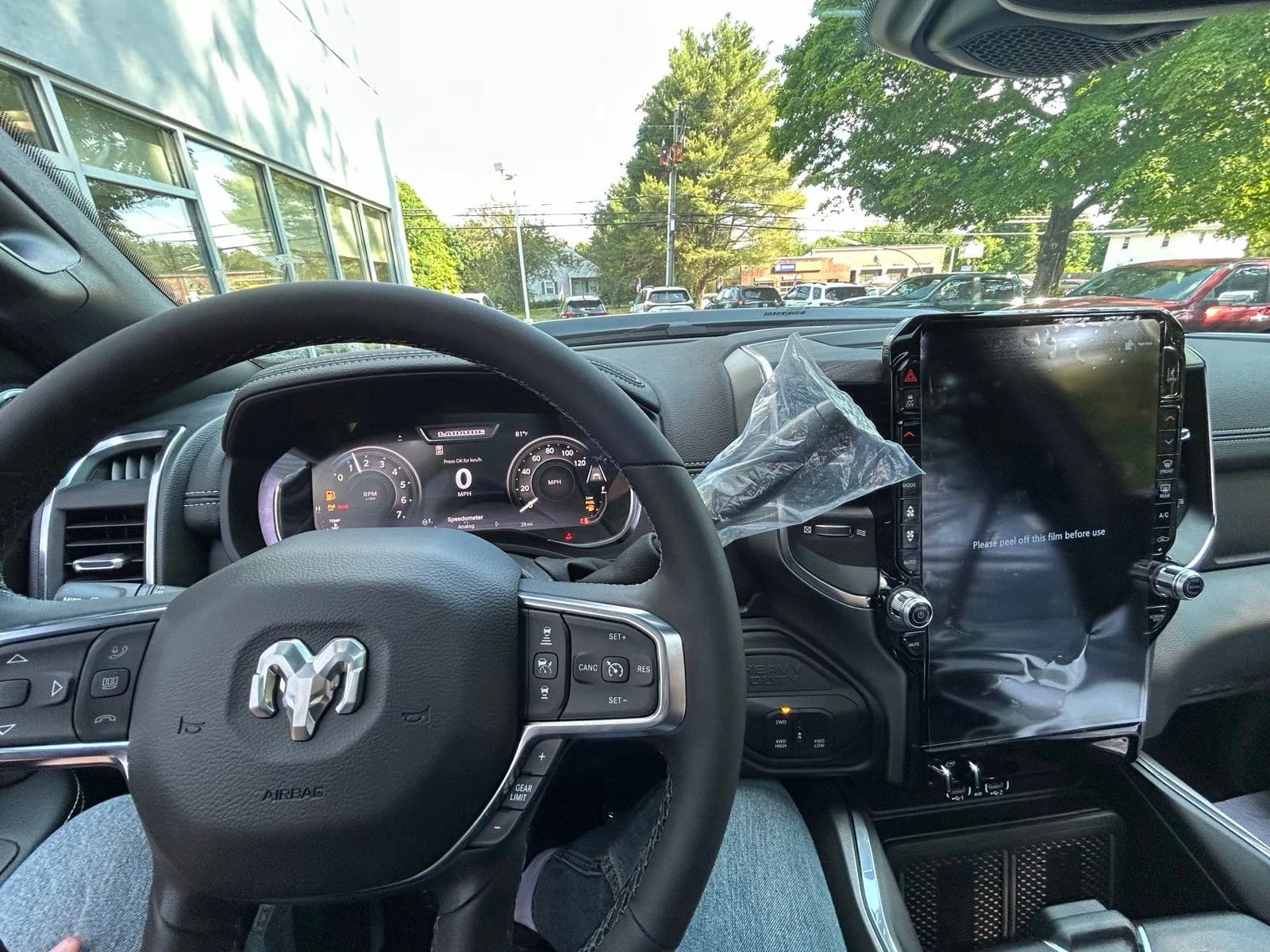 Ram 2500 Laramie 4x4 Crew Cab 6'4" Box 2026 — side view