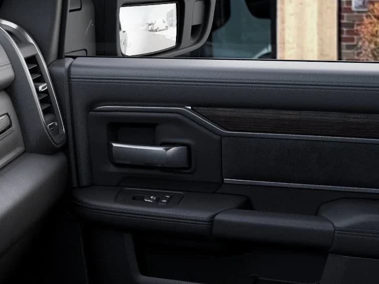 Ram 2500 Laramie 4x4 Crew Cab 6'4" Box 2026 — side view