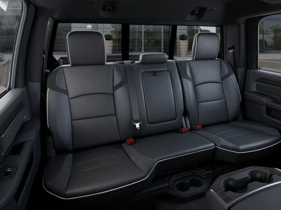 Ram 2500 Laramie 4x4 Crew Cab 6'4" Box 2027 — side view
