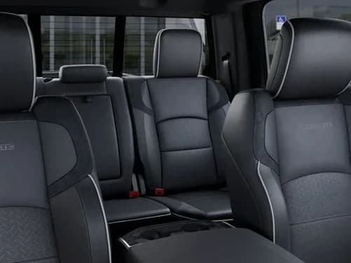 Ram 2500 Laramie 4x4 Crew Cab 6'4" Box 2027 — side view