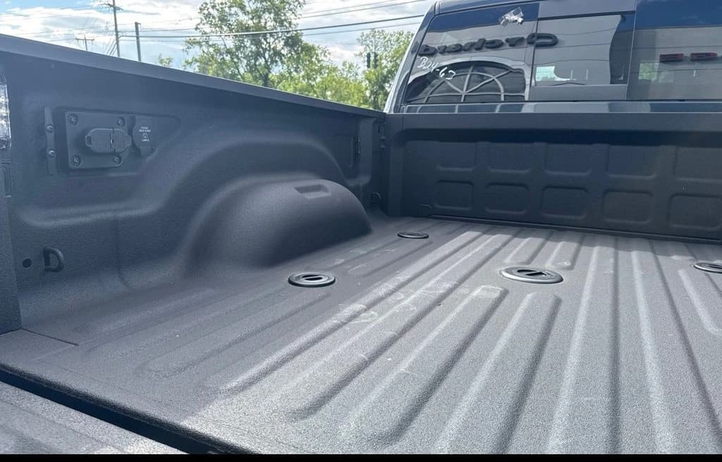 Ram 2500 Laramie 4x4 Crew Cab 6'4" Box 2026 — side view