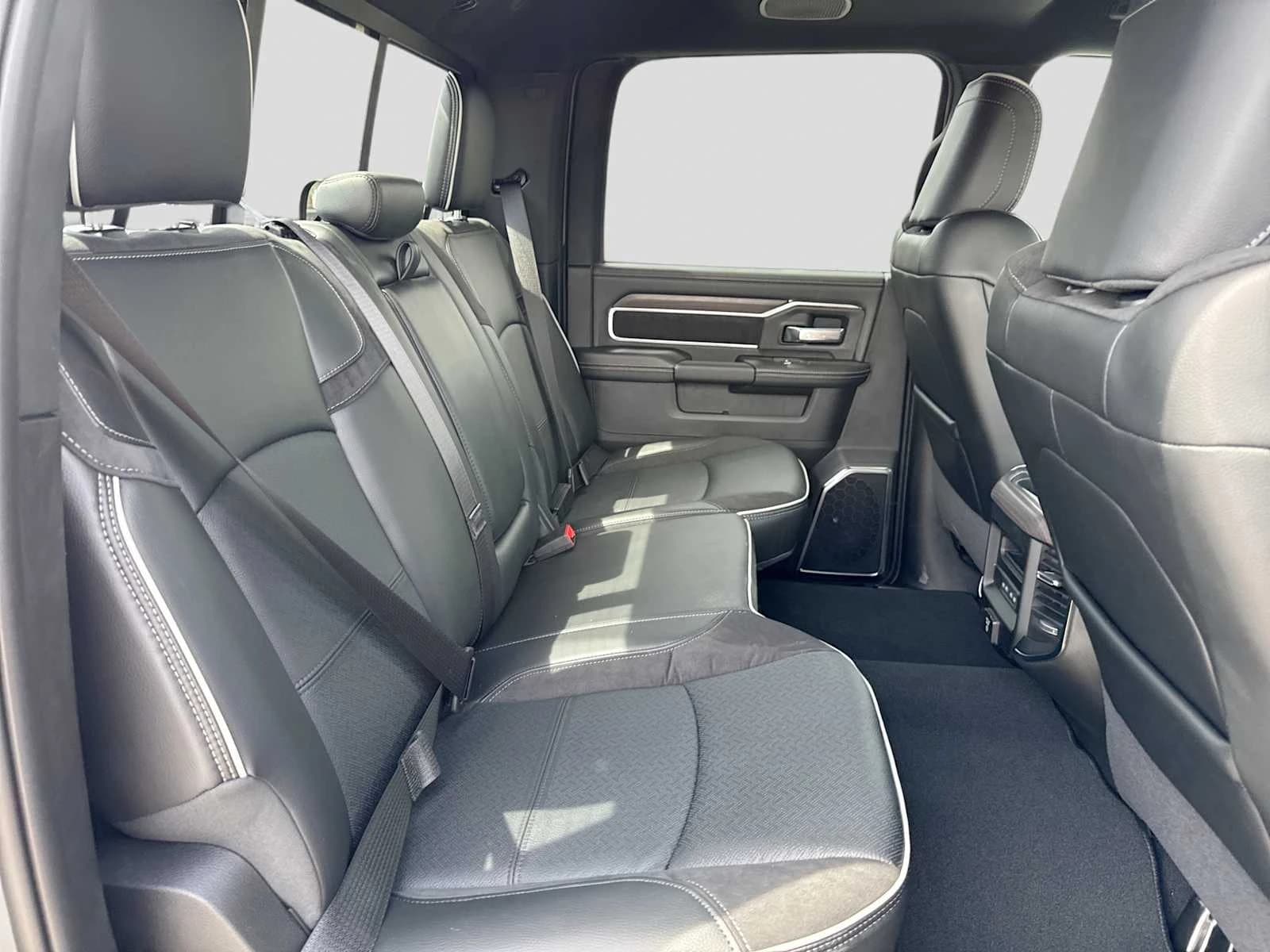 Ram 2500 Laramie 4x4 Crew Cab 6'4" Box 2027 — side view