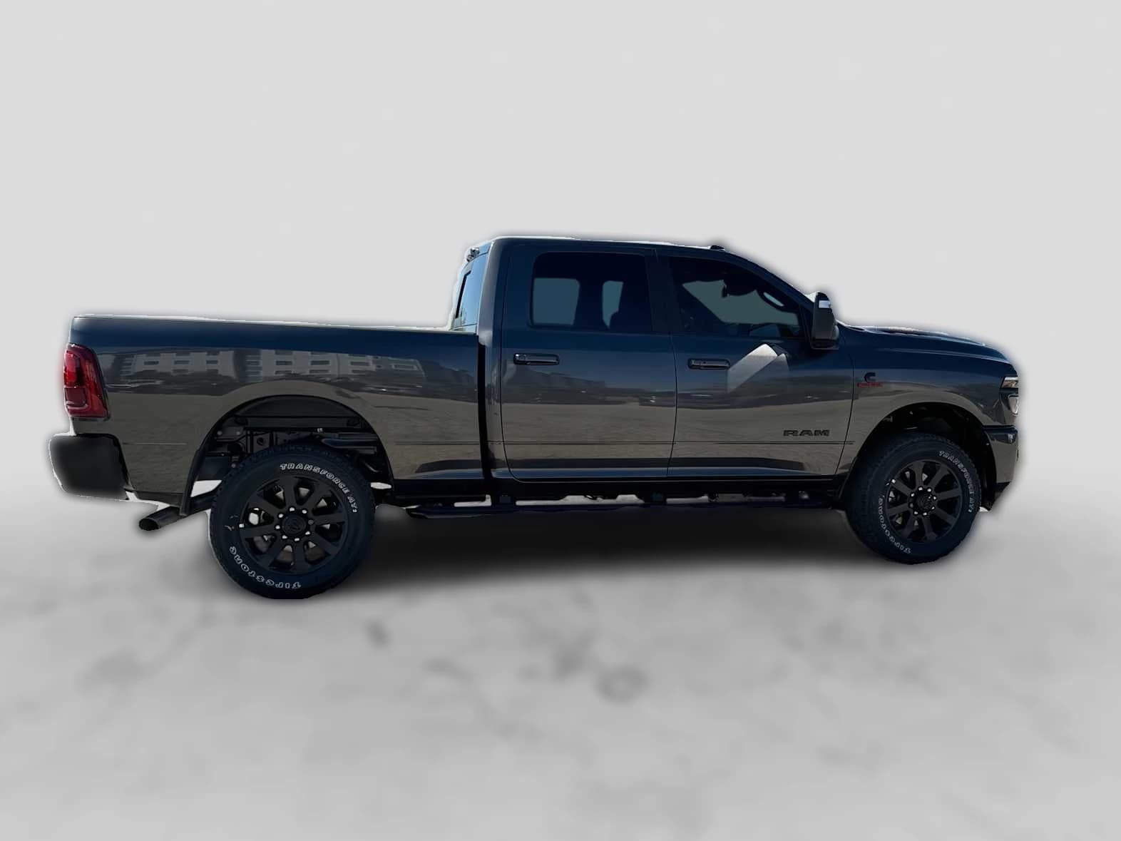 Ram 2500 Laramie 4x4 Crew Cab 6'4" Box 2027 — side view