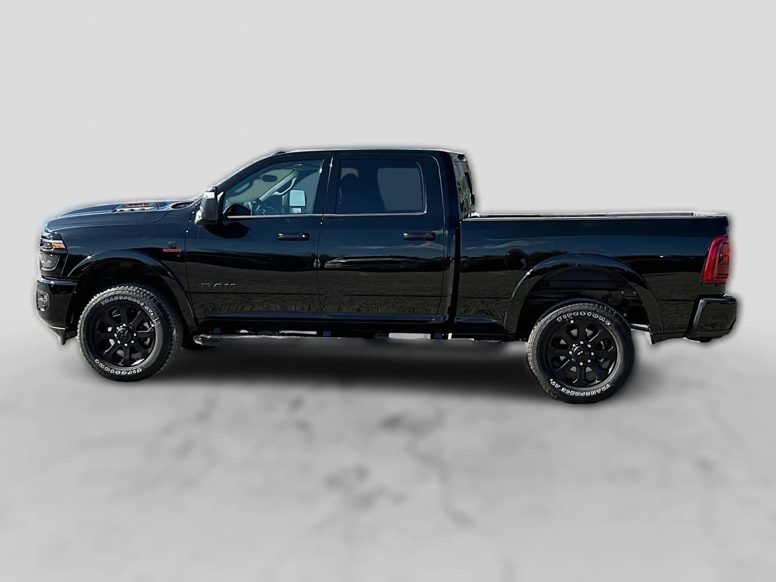 Ram 2500 Laramie 4x4 Crew Cab 6'4" Box 2027 — side view