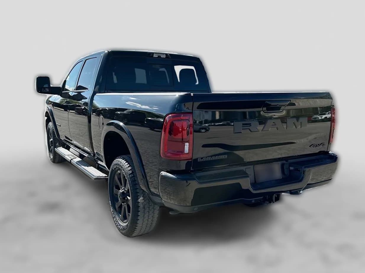 Ram 2500 Laramie 4x4 Crew Cab 6'4" Box 2027 — side view