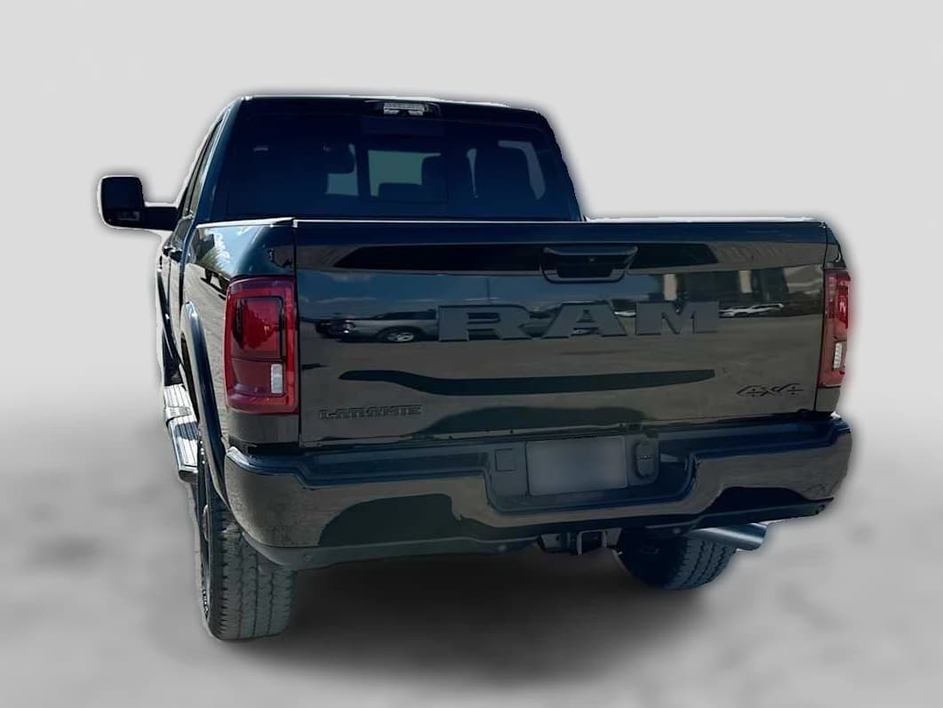 Ram 2500 Laramie 4x4 Crew Cab 6'4" Box 2027 — side view