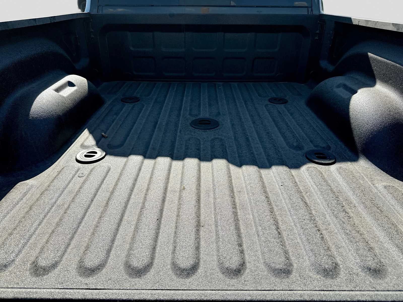 Ram 2500 Laramie 4x4 Crew Cab 6'4" Box 2027 — side view