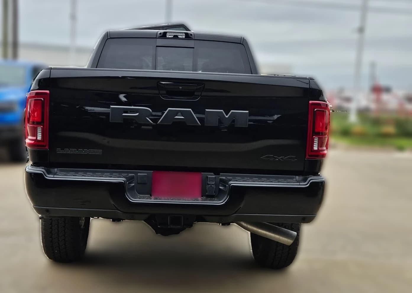 Ram 2500 Laramie 4x4 Crew Cab 6'4" Box 2026 — side view