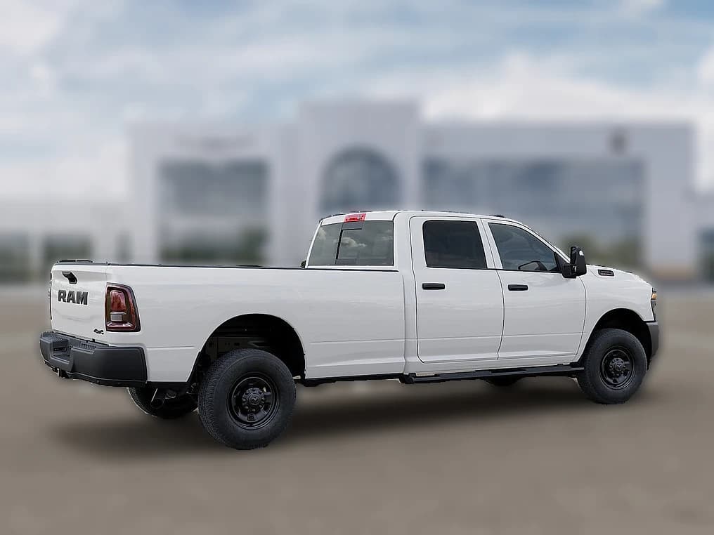Ram 2500 Tradesman 4x4 Crew Cab 8' Box 2026 — side view