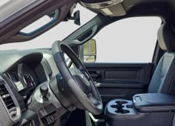 Ram 2500 Tradesman 4x4 Crew Cab 8' Box 2026 — side view