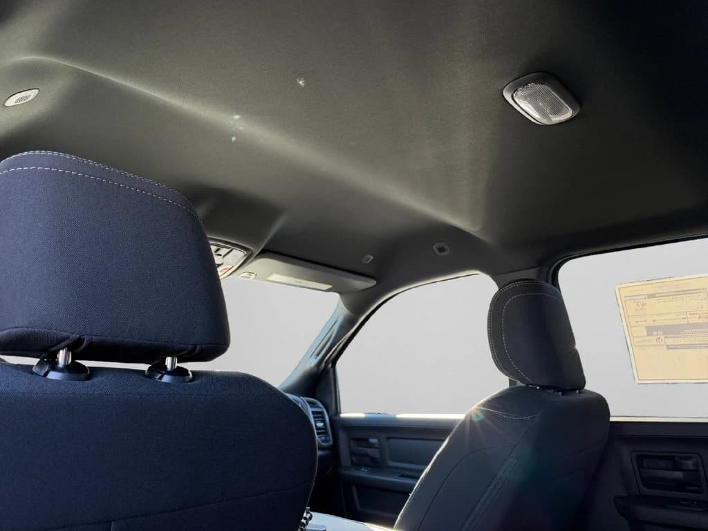 Ram 2500 Tradesman 4x4 Crew Cab 8' Box 2027 — side view