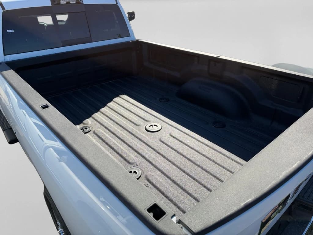 Ram 2500 Tradesman 4x4 Crew Cab 8' Box 2027 — side view
