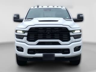 Ram 2500 Black Express 4x4 Crew Cab 8' Box