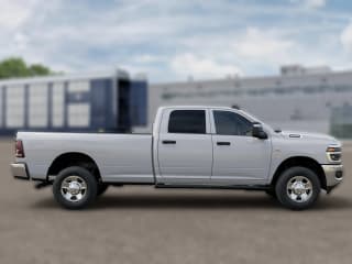 Ram 2500 Tradesman 4x4 Crew Cab 8' Box
