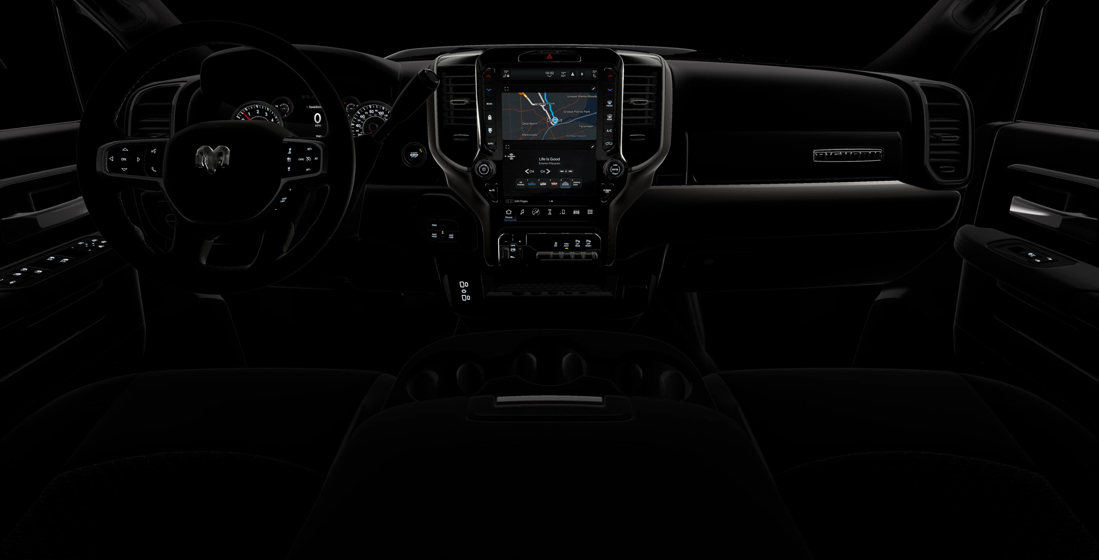 Ram 2500 Big Horn 4x4 Crew Cab 8' Box 2026 — side view