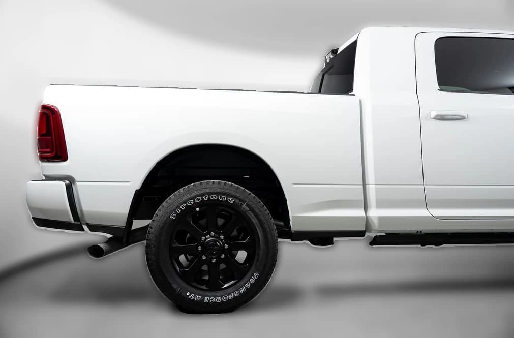 Ram 2500 Laramie 4x4 Mega Cab 6'4" Box 2027 — side view