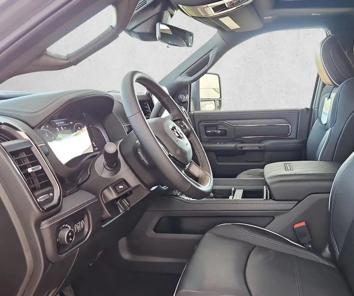 Ram 2500 Limited 4x4 Crew Cab 6'4" Box 2027 — side view