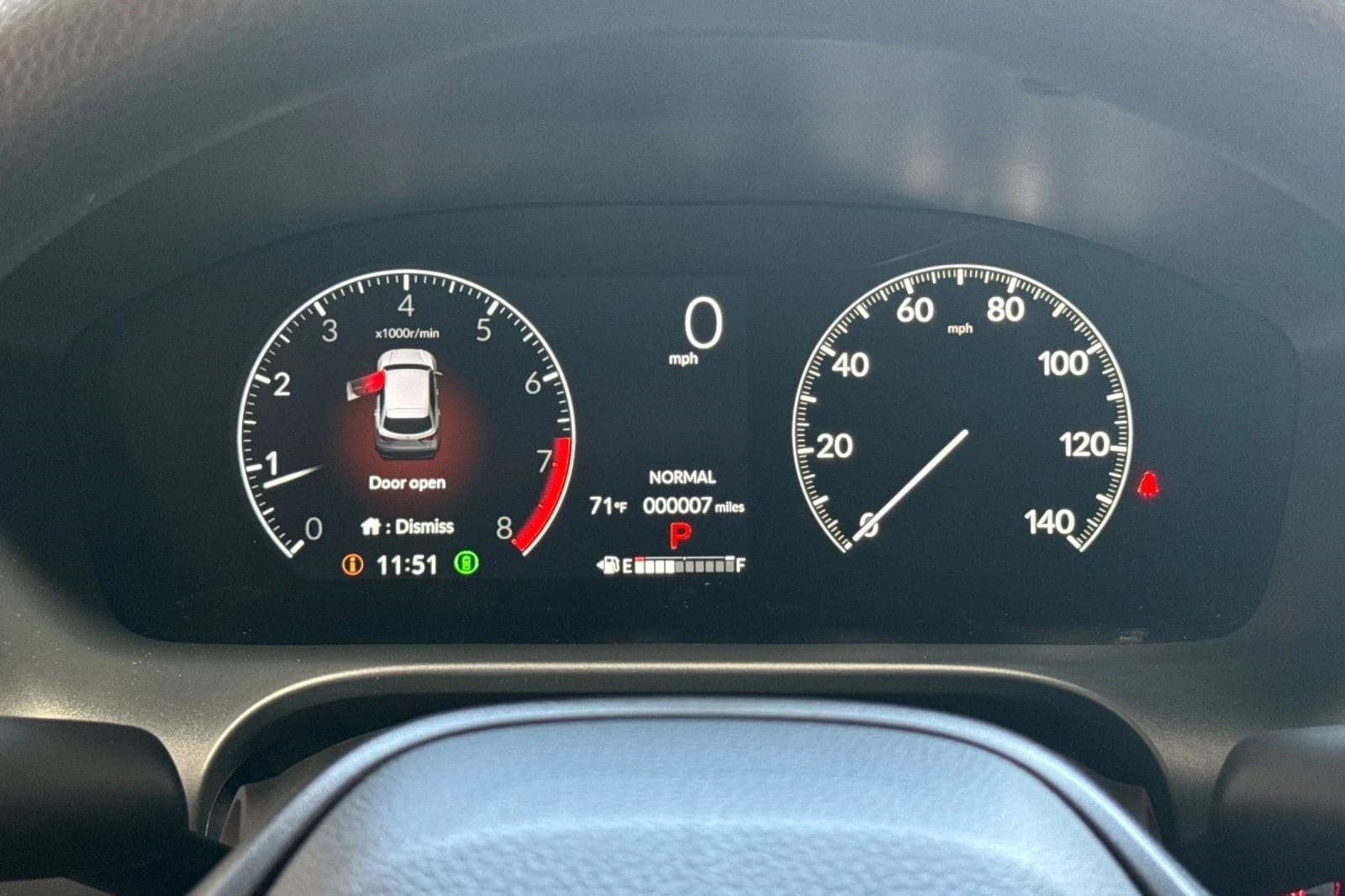 Honda HR-V LX 2WD CVT 2027 — side view