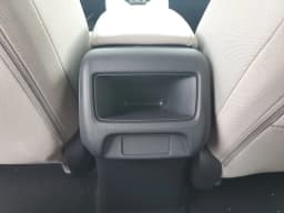 Honda HR-V LX 2WD CVT 2027 — side view