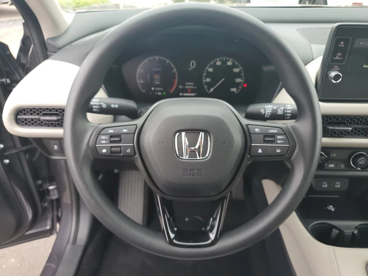 Honda HR-V LX 2WD CVT 2027 — side view