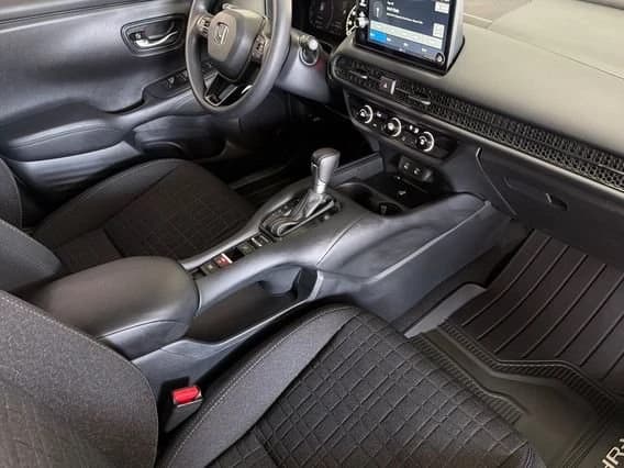 Honda HR-V LX 2WD CVT 2027 — side view