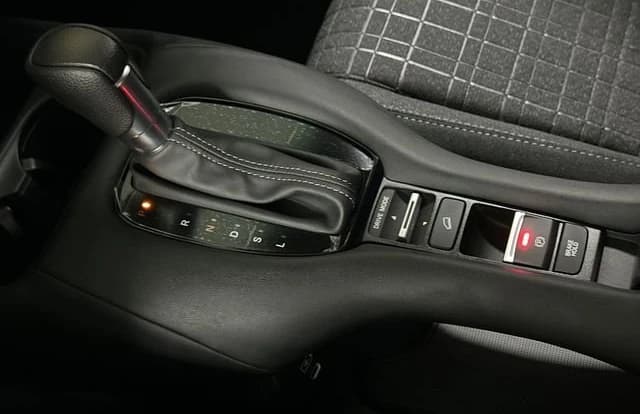 Honda HR-V LX 2WD CVT 2026 — side view