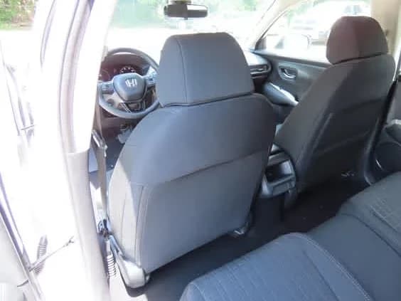 Honda HR-V LX AWD CVT 2027 — side view