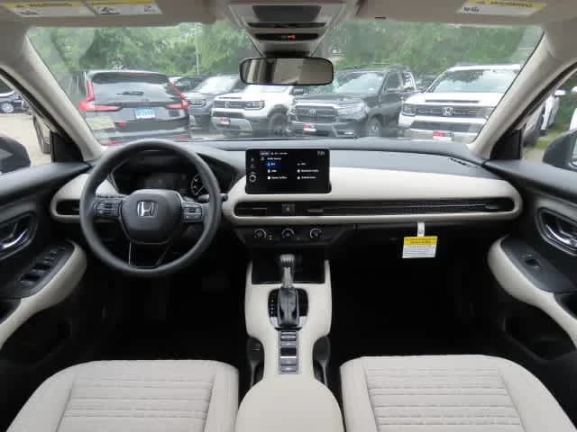 Honda HR-V LX AWD CVT 2027 — side view