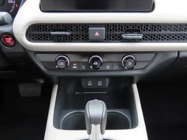 Honda HR-V LX AWD CVT 2027 — side view