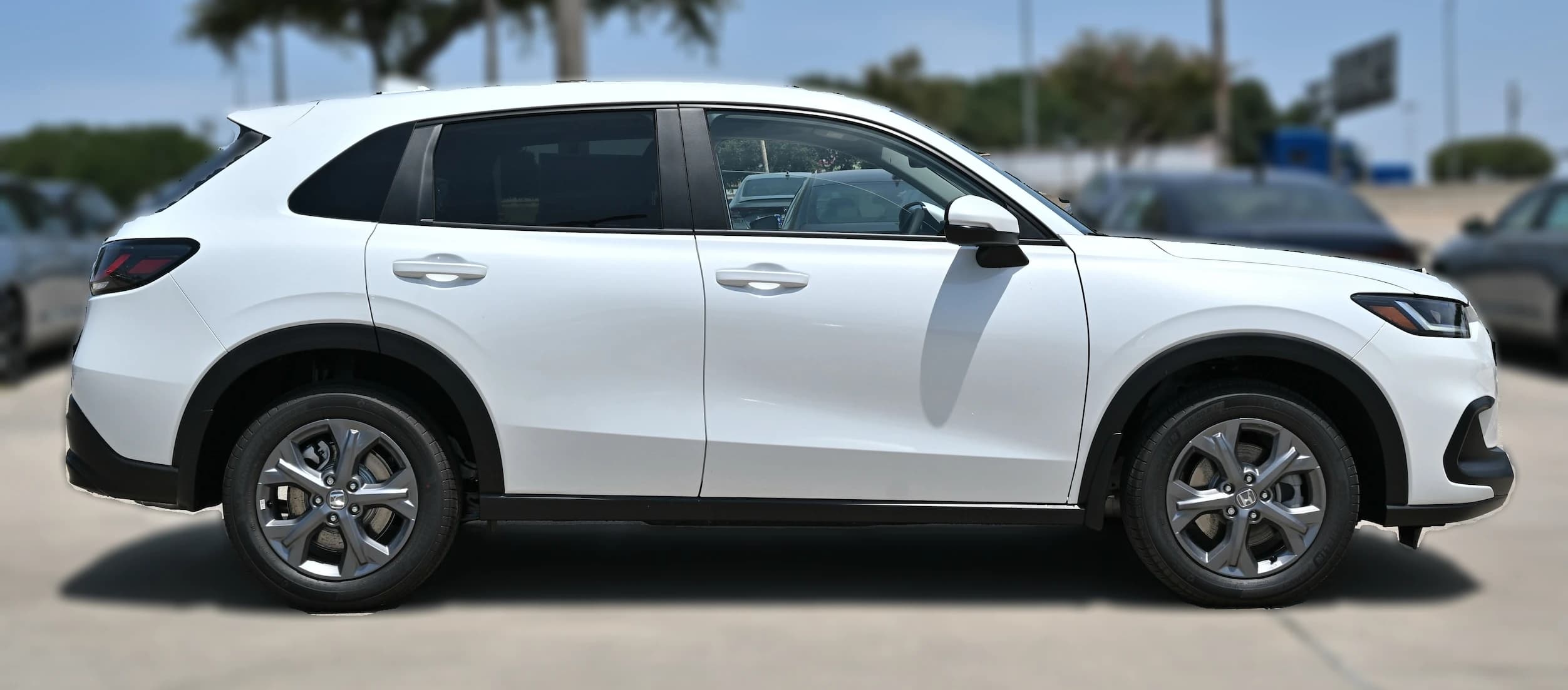 Honda HR-V LX AWD CVT 2027 — side view
