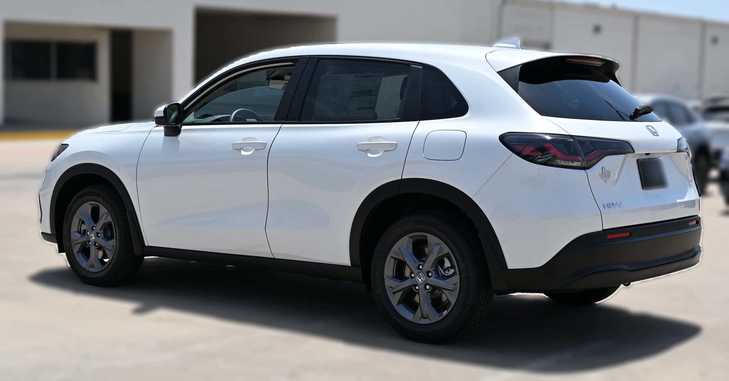 Honda HR-V LX AWD CVT 2027 — side view
