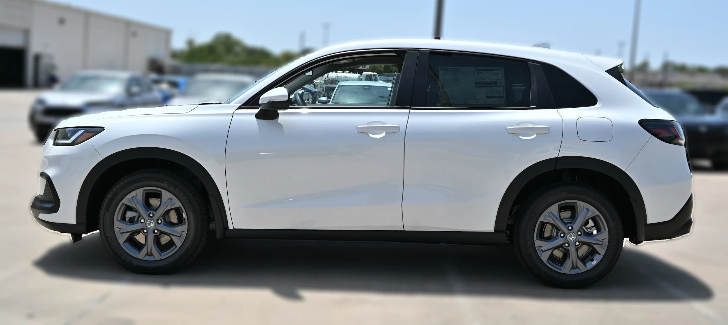 Honda HR-V LX AWD CVT 2027 — side view