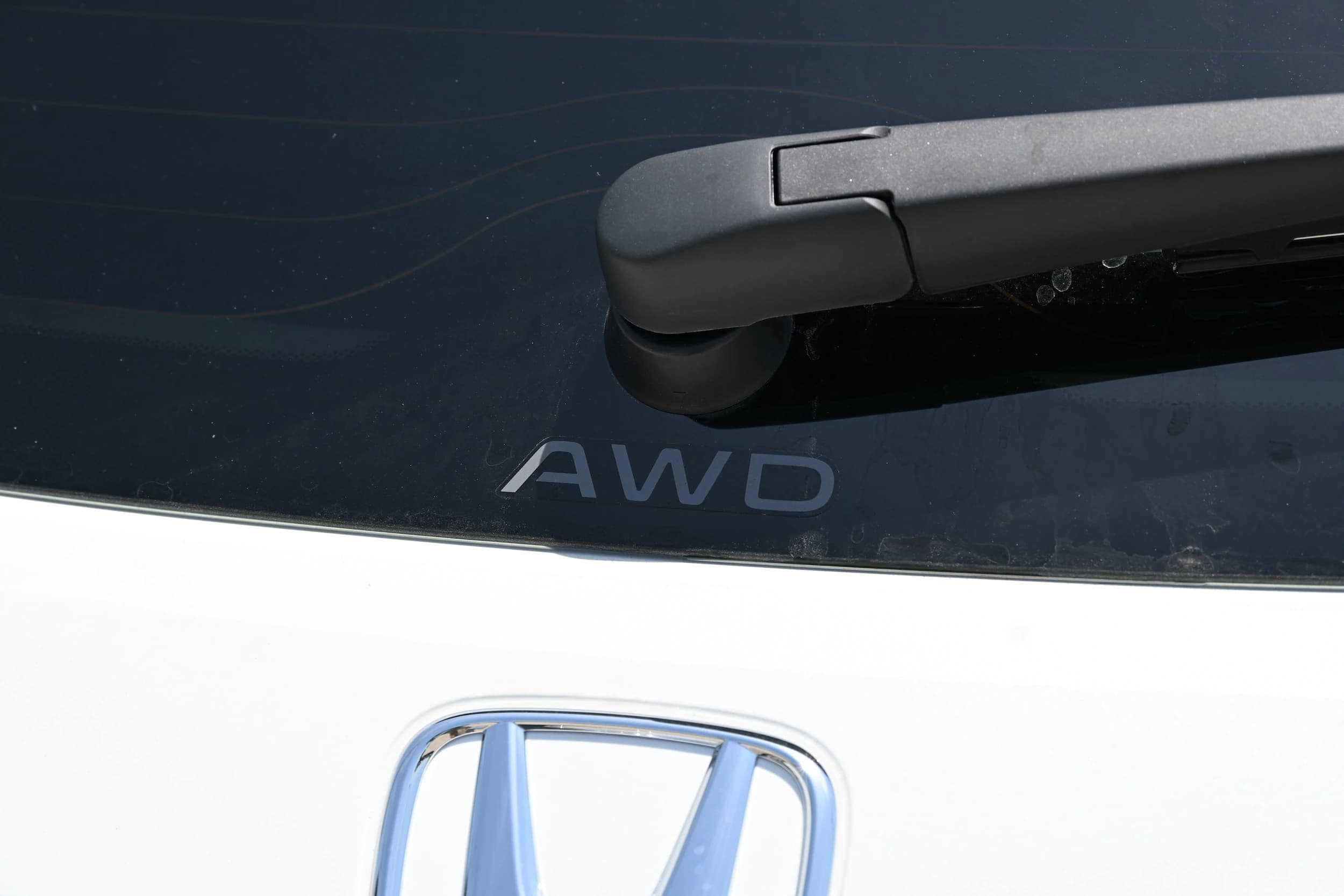 Honda HR-V LX AWD CVT 2027 — side view