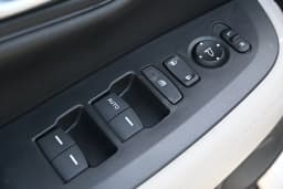 Honda HR-V LX AWD CVT 2027 — side view