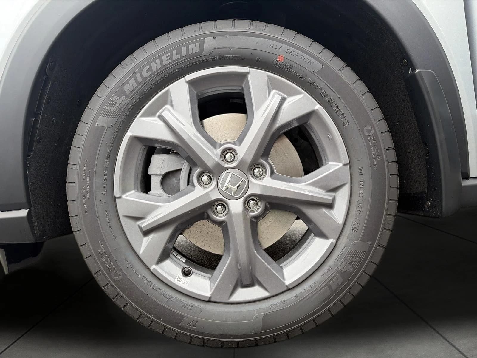 Honda HR-V LX AWD CVT 2027 — side view